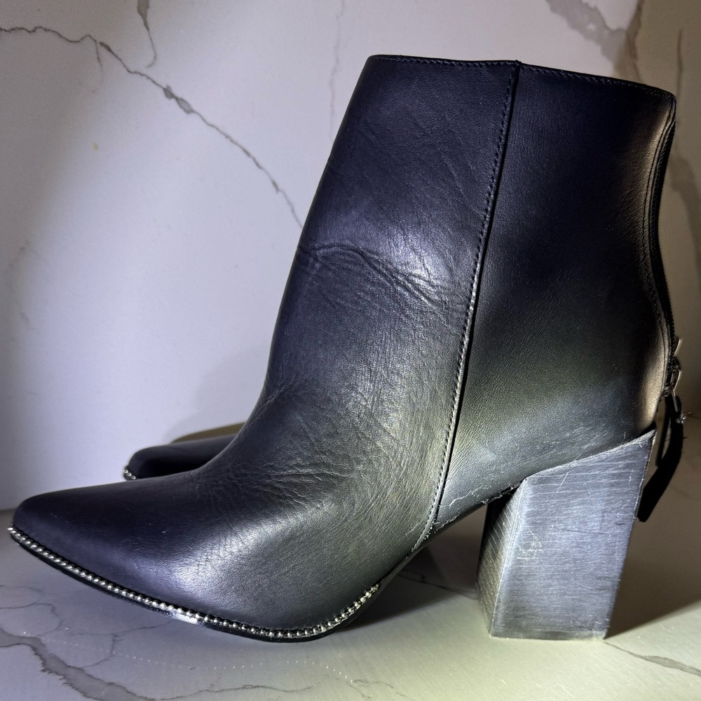 Steve Madden Leather Heeled Boots
